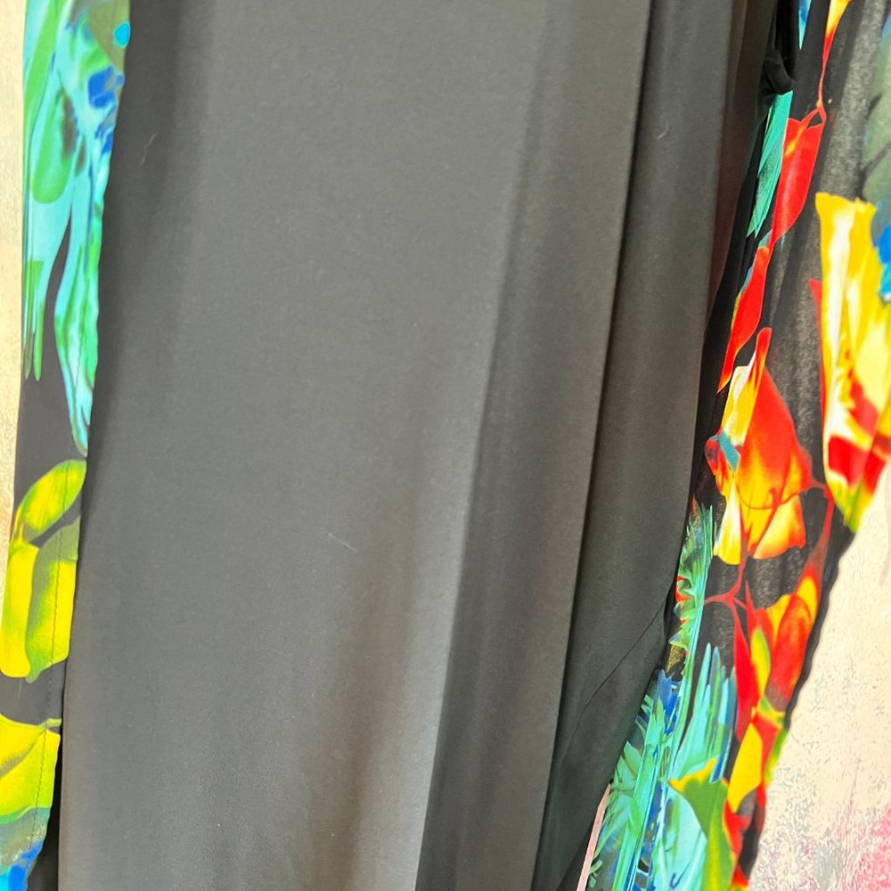 NWOT📌 Thea  Elegant Floral Dress Perfect to Cover Up Some Unwanted Pounds - Picture 7 of 16